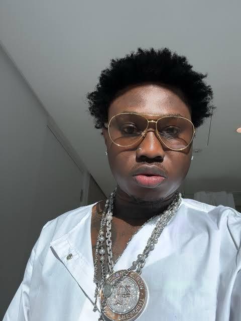 Singer Zlatan Ibile call out people who act ‘’stup!d'' around celebrities